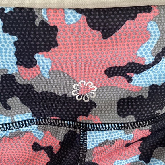 (A56) Pro Player Snake Camo in Agave Ladies Leggings, Size Large, NWT - Picture 7 of 8